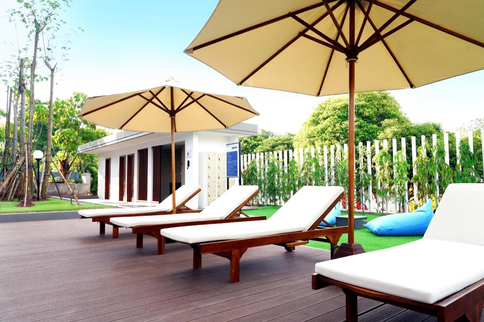 Holiday Inn Express Jakarta International Expo By Ihg Exterior foto