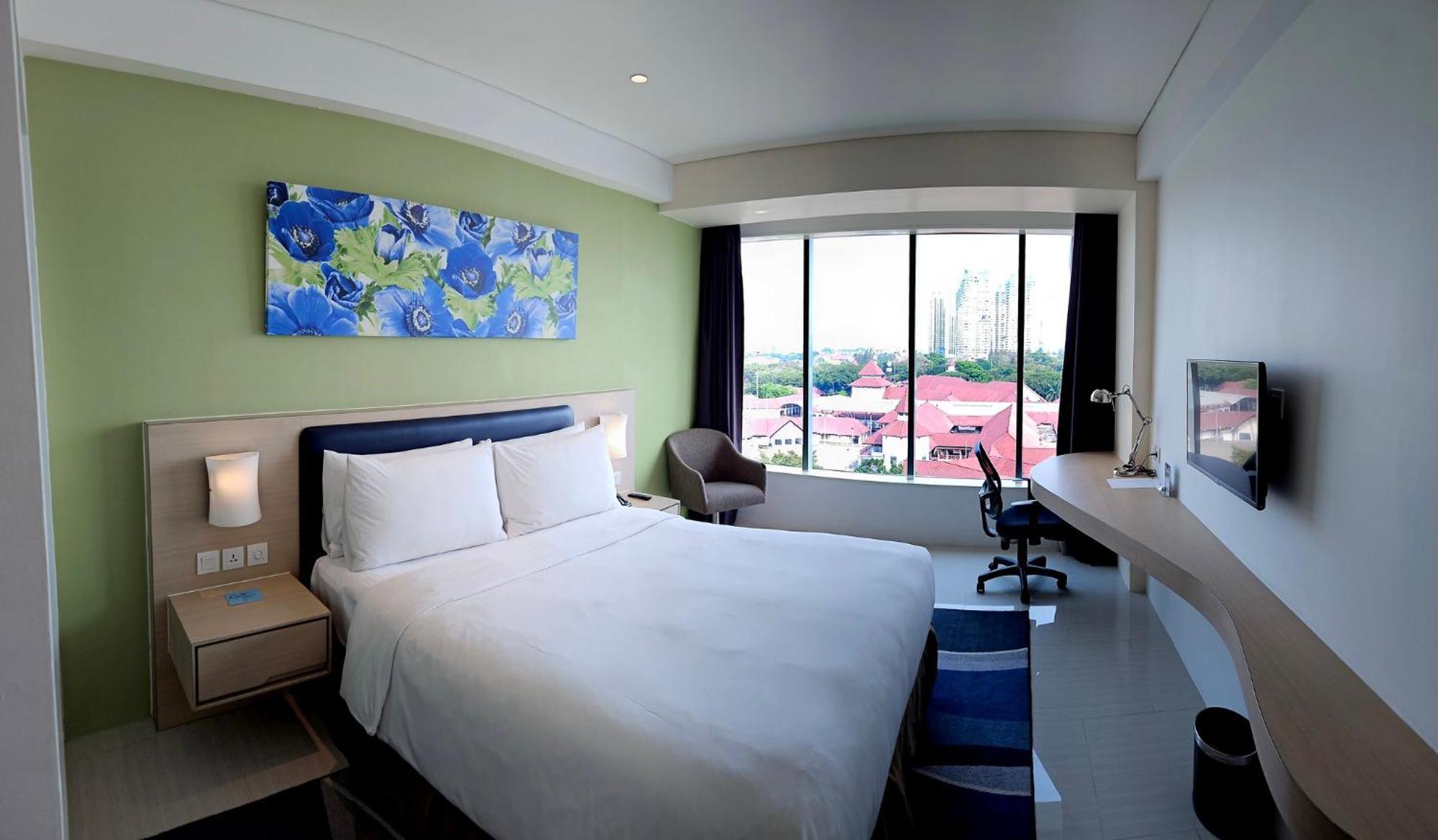 Holiday Inn Express Jakarta International Expo By Ihg Exterior foto